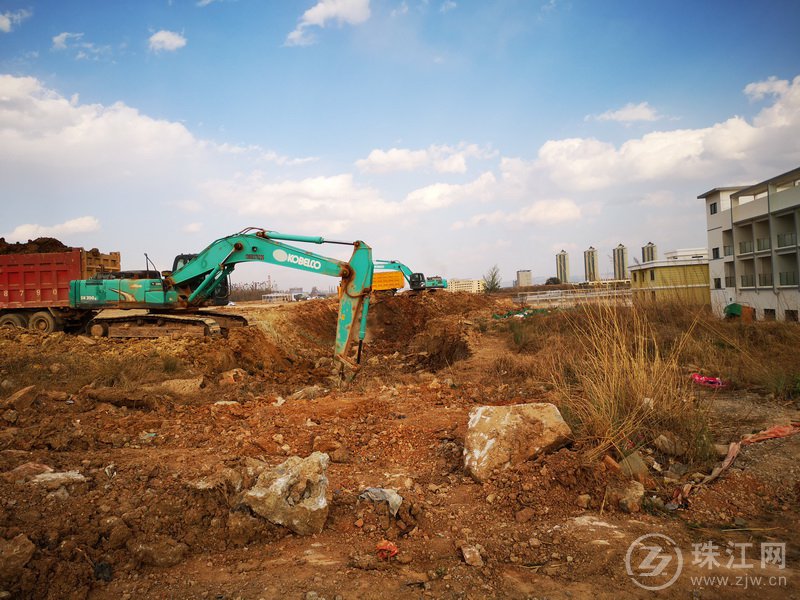 曲靖经开区教苑路（靖阳路-学府路）道路开工建设了