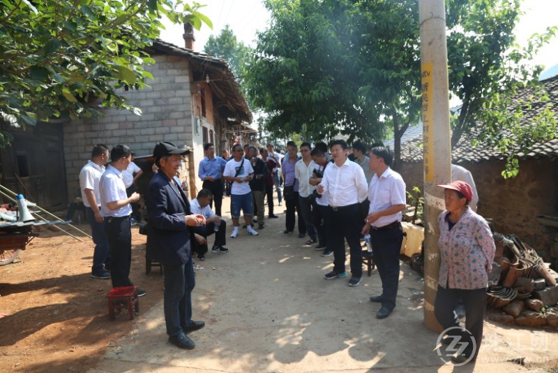 宣威田坝新民村完成易地搬迁旧房拆除及复垦复绿162户