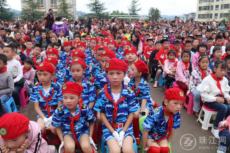 富源县营上镇民家小学举行“欢乐童乐·放飞梦想”六一文艺汇演