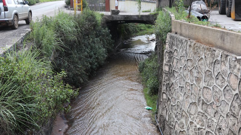 曲靖市水务局调研桃源小河河道水生态环境治理情况