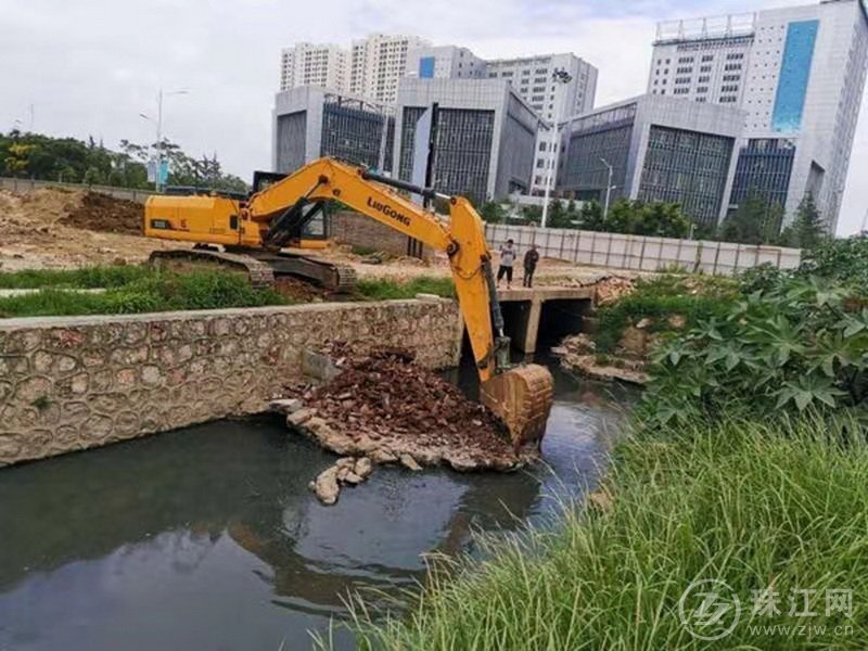 麒麟区开展城南片区中河整治