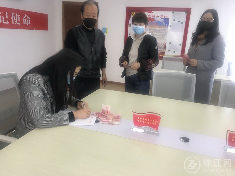 我是党员：以爱之名，筑起抗疫高墙