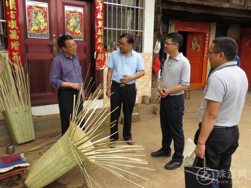 省督战组到雨碌乡检查指导脱贫攻坚工作