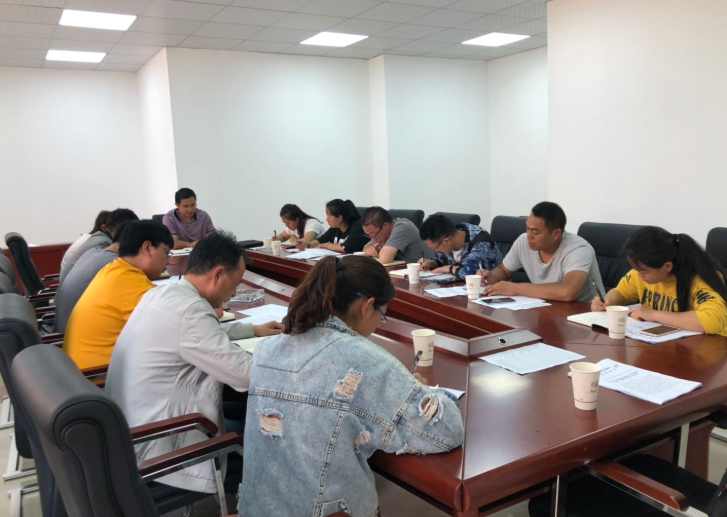 ​会泽县人社局举办易地扶贫搬迁集中安置点就业创业服务培训