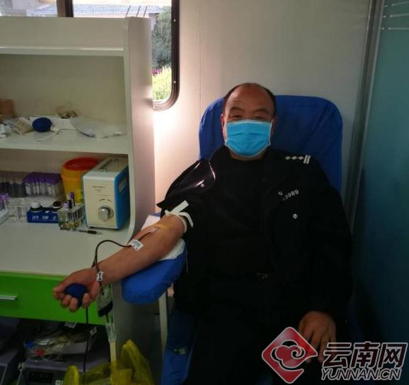 马龙民警张洪堂21年间无偿捐献“熊猫血”8000余毫升