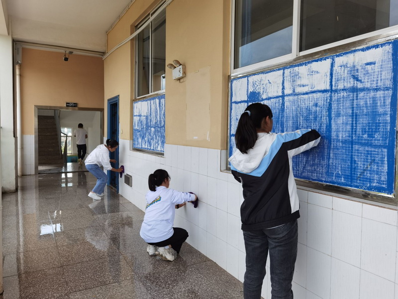 爱卫有我，美丽同行——富源县第六中学积极开展爱国卫生运动