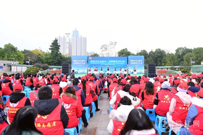 云南省暨曲靖市2020年爱国卫生“7个专项行动”志愿服务活动举行