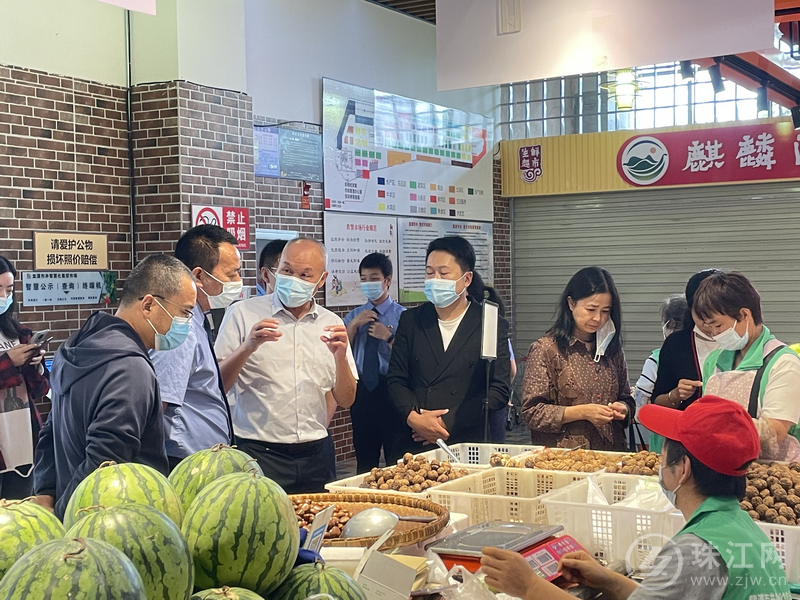 麒麟区人民检察院与区市场监督管理局开展食品药品安全联合执法检查