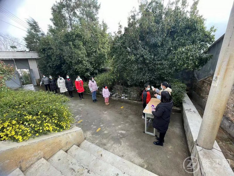 会泽县田坝小学开展新冠肺炎疫情防控知识培训及现场实战演练