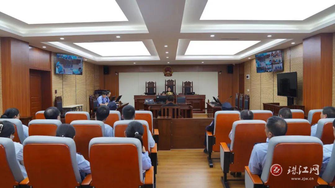 以“案”为戒 敲响“酒驾”警钟 沾益检察开展危险驾驶案庭审观摩