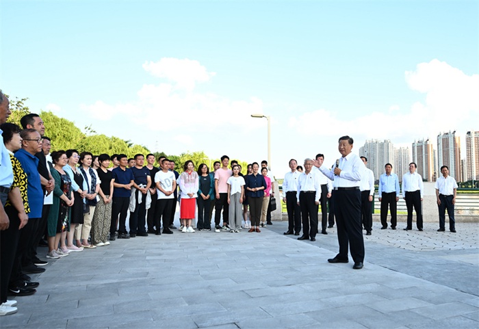 习近平在辽宁考察时强调：在新时代东北振兴上展现更大担当和作为 奋力开创辽宁振兴发展新局面