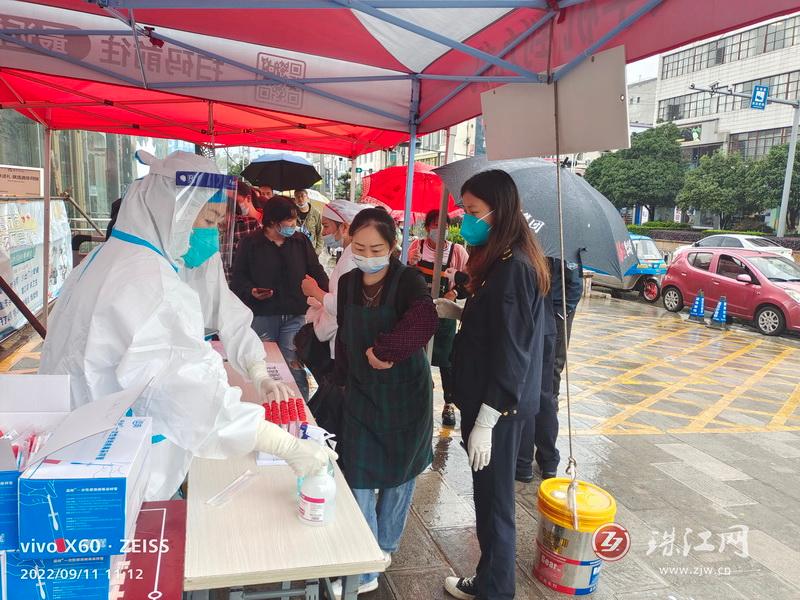 师宗县市场监督管理局“五个到位”压实市场监管领域疫情防控工作