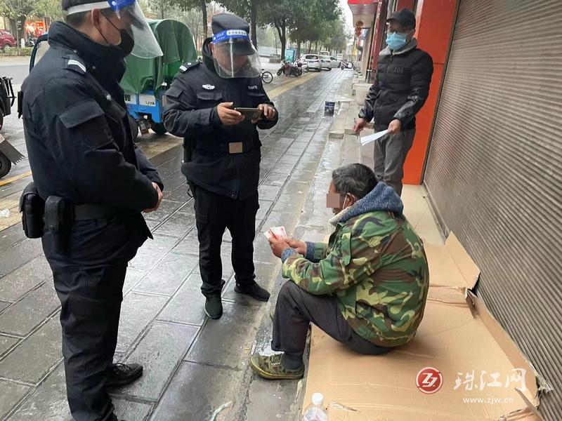 五旬老人从广西徒步到宣威 罗平警方倾力救助暖人心