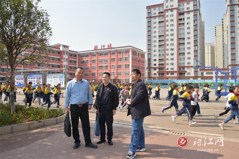教育部课程教材研究所到宣威市实验区开展指向核心素养的义务教育教学