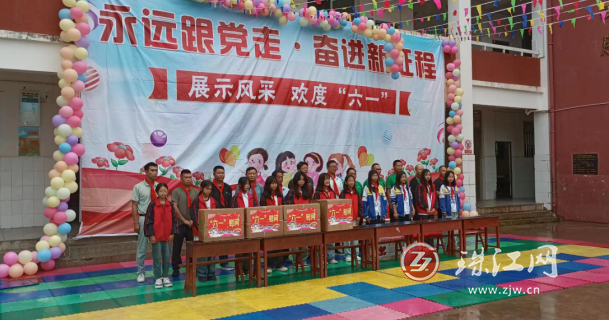 罗平县交通运输局开展“六一”儿童节慰问活动