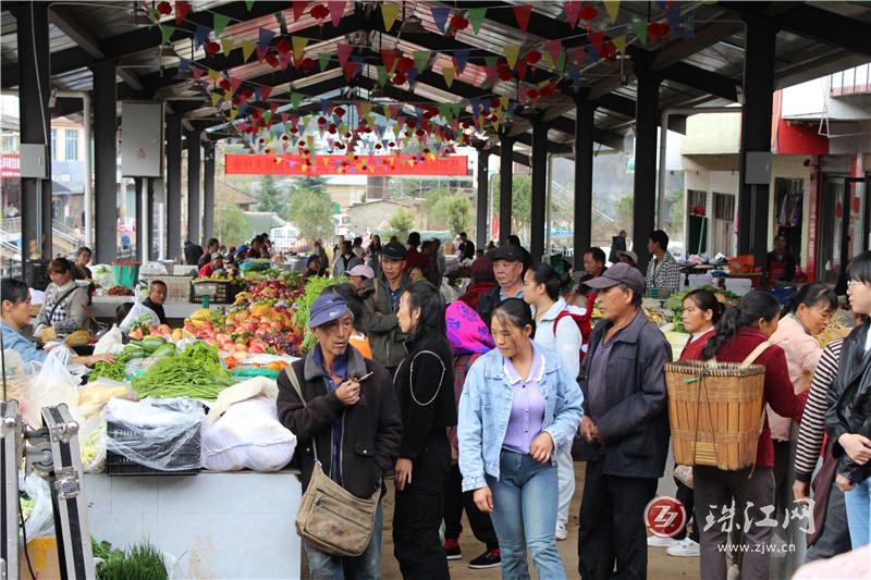 马路乡马路村农特产品交易市场提档升级改造竣工开业