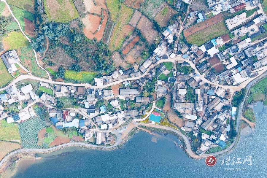 碧水红驿处 白搭旅居兴 马龙区旧县街道白塔社区发力乡村旅居