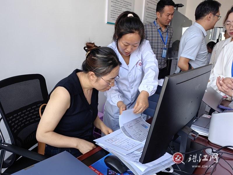 市级专家组到宣威市第一人民医院开展临床营养科建设项目验收