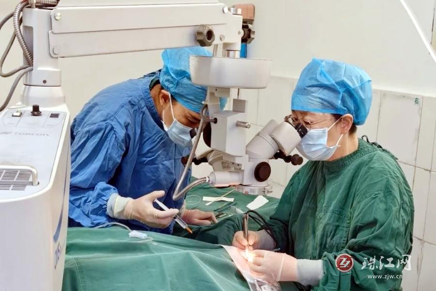 名医下乡送光明！云岭名医薛海兰团队赴富源开展“睛”准服务