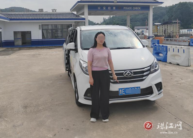 例行查证牵出“印章伪造案”逃犯